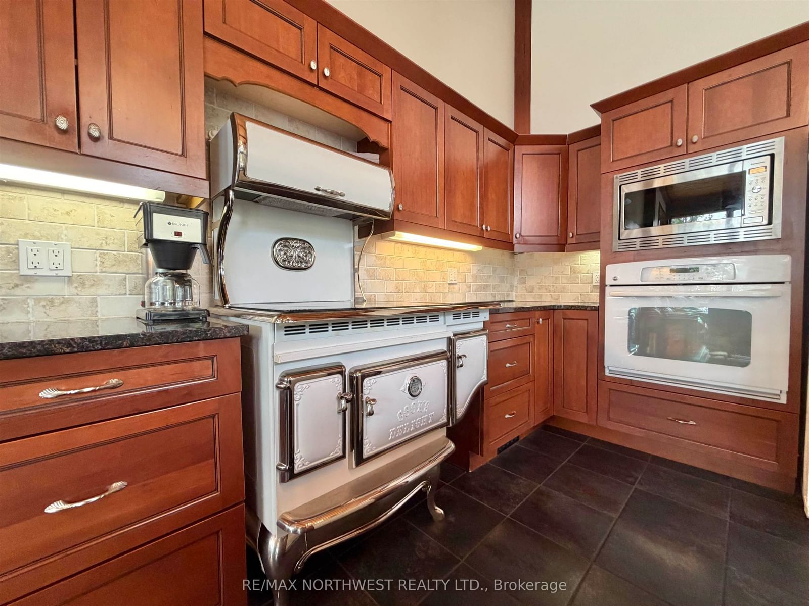 447 Hopkins Bay Road • Rainy River Remote Area, ON photo 28