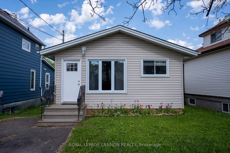 home for sale on 138 Windemere Ave. S. null