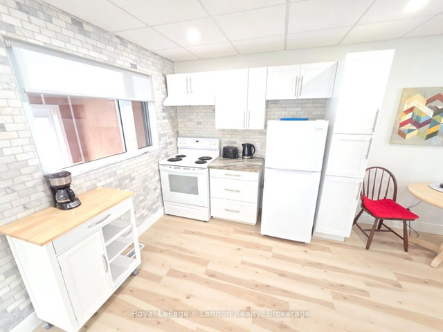 84 Machar Ave