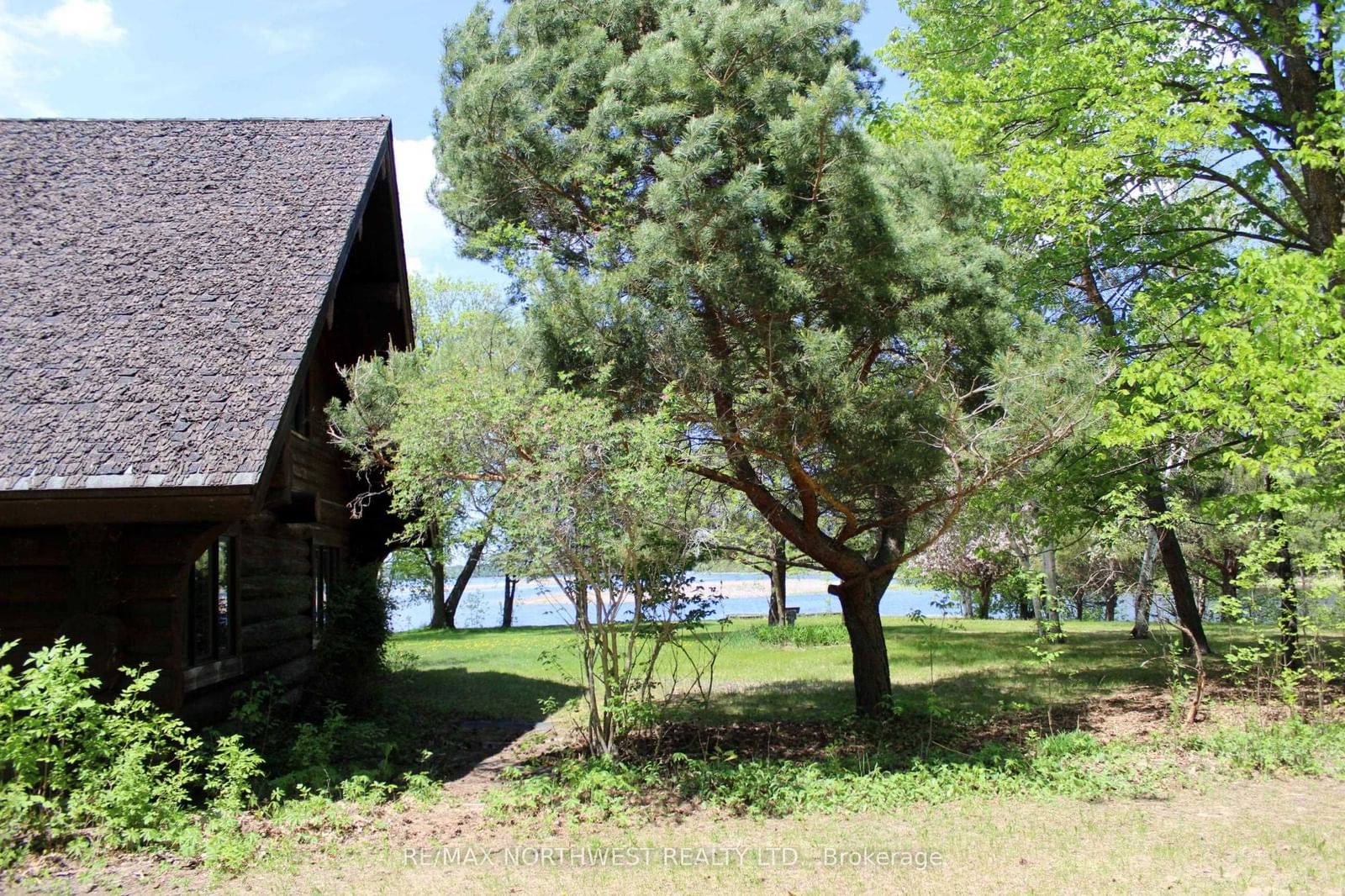 85 JENKINS DR • Dawson, ON photo 12