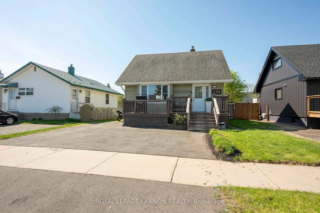138 Christina Street E