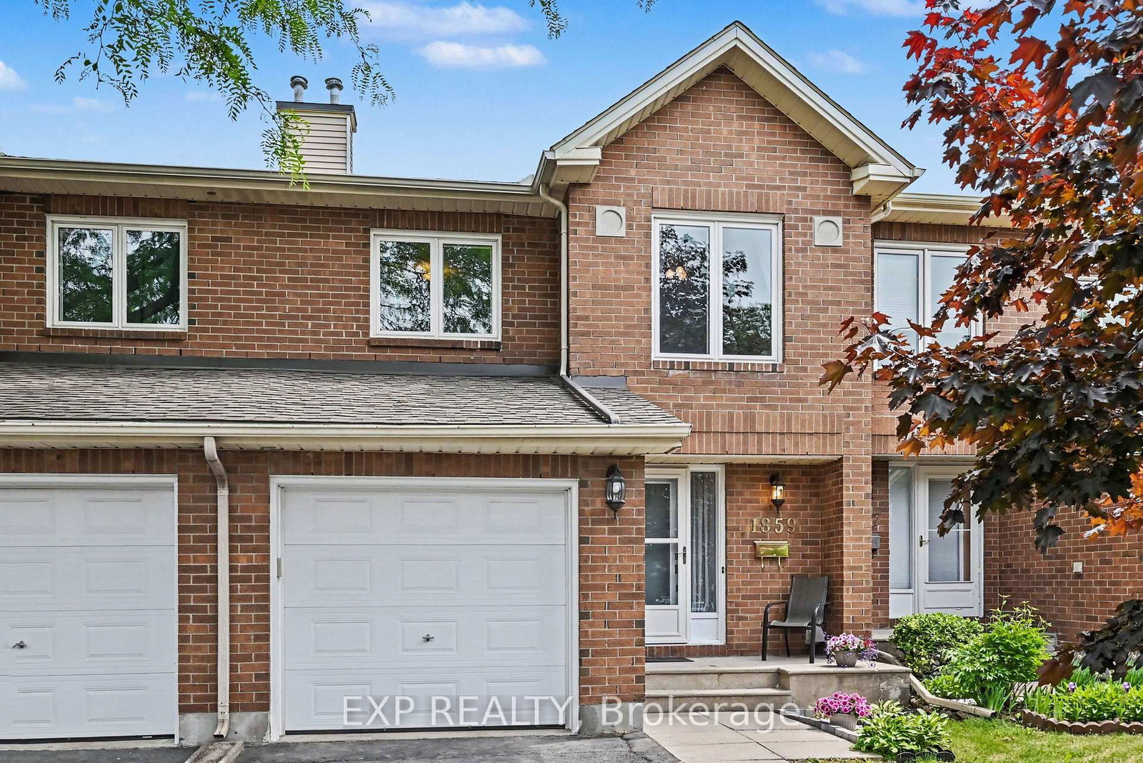1859 Summerfields Crescent • Ottawa, ON photo 1
