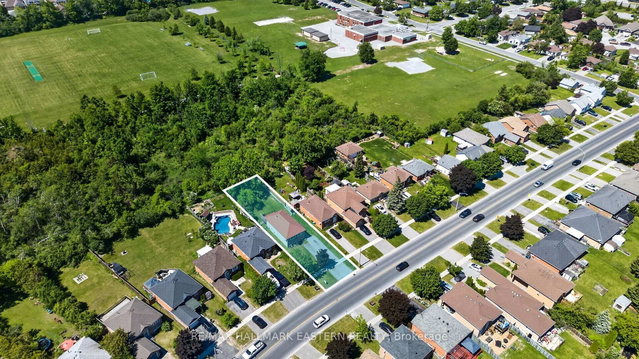 168 TOWERHILL Road N