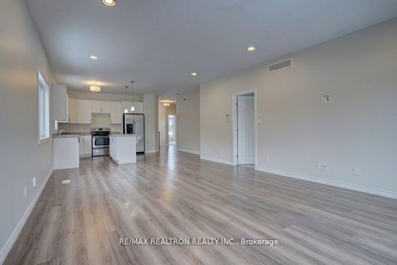 home for lease on 346 Cannifton Road N