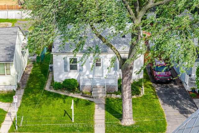 180 Oak Avenue