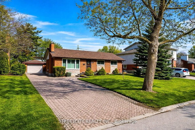 306 Burlington Crescent