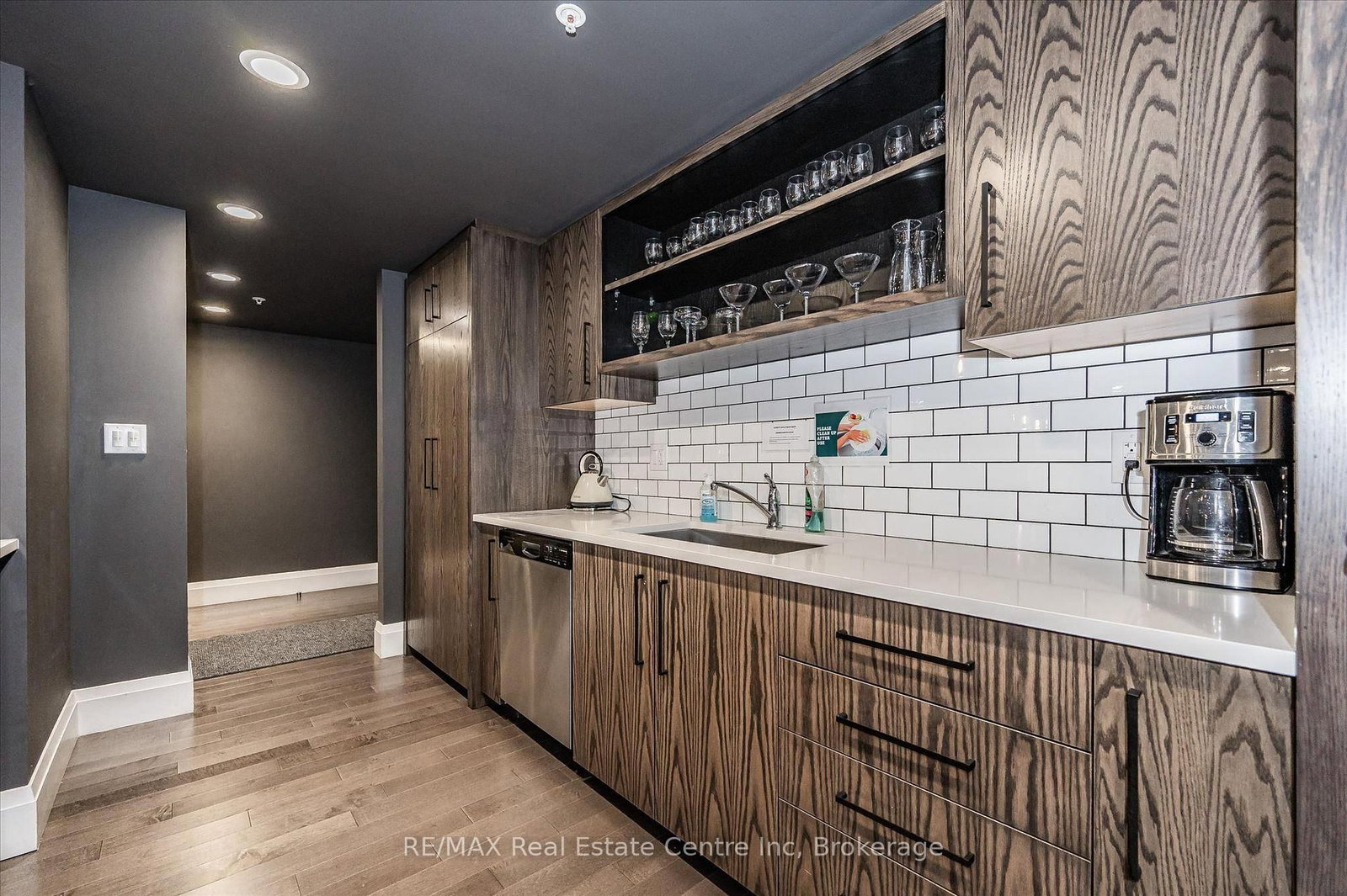 73 ARTHUR Street S • #103 • Guelph, ON photo 37