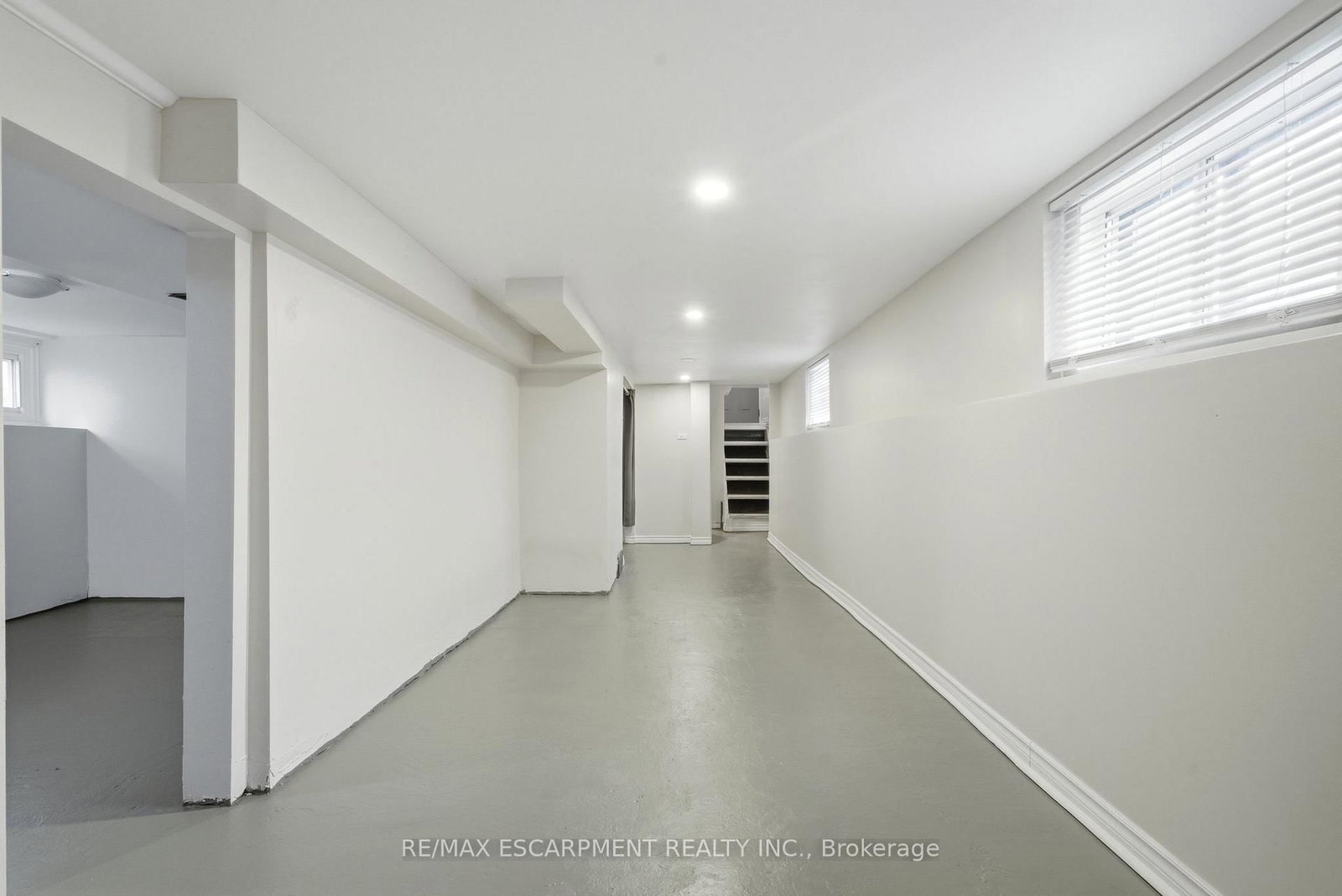 107 Broadway Street • Welland, ON photo 25