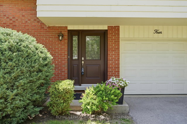 4 Bradley Place