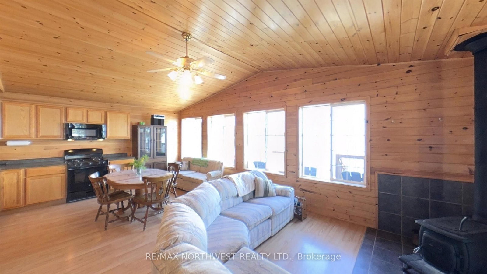 G-1688 Rainy Lake • Rainy River Remote Area, ON photo 7