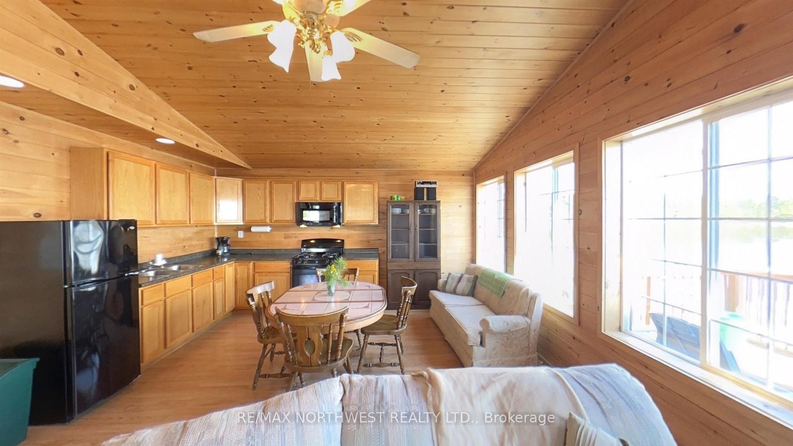 G-1688 Rainy Lake • Rainy River Remote Area, ON photo 8