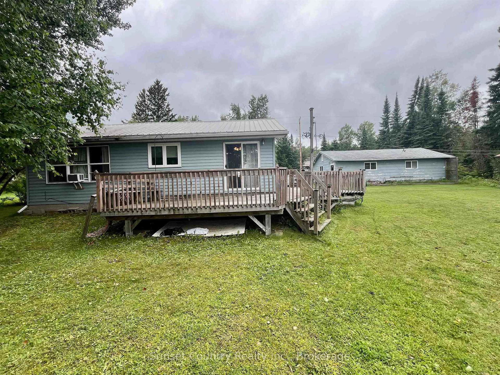 206 McMillan, Dryden, Ontario P8N 0A2