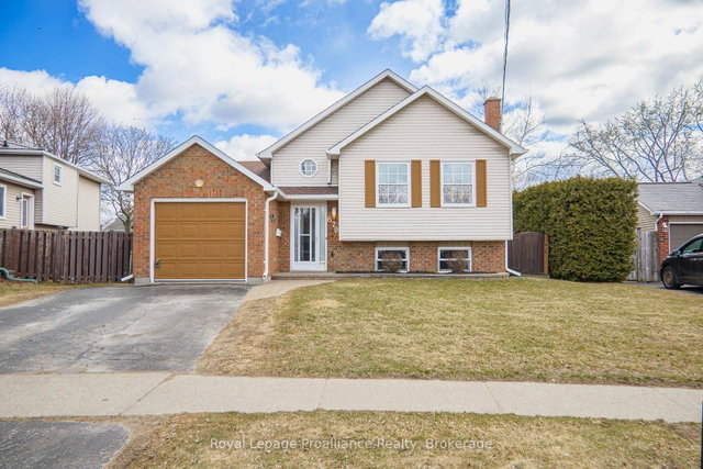 679 Mackechnie Crescent