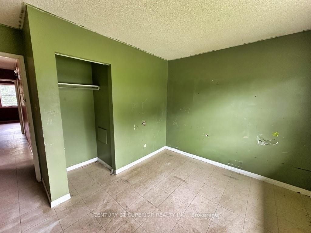 Listing Image 30