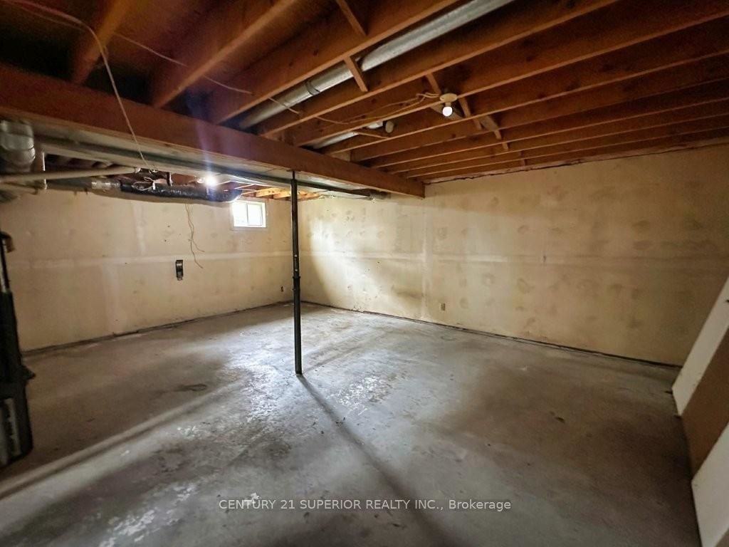 Listing Image 50