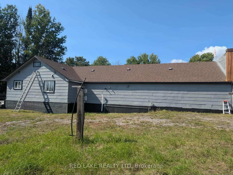 1255 Highway 105