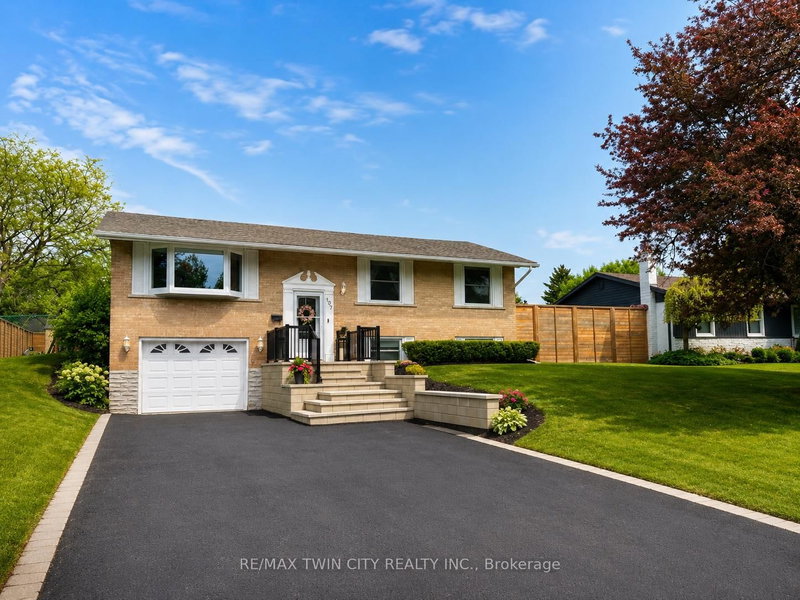 107 Rosslinn Rd photo 2