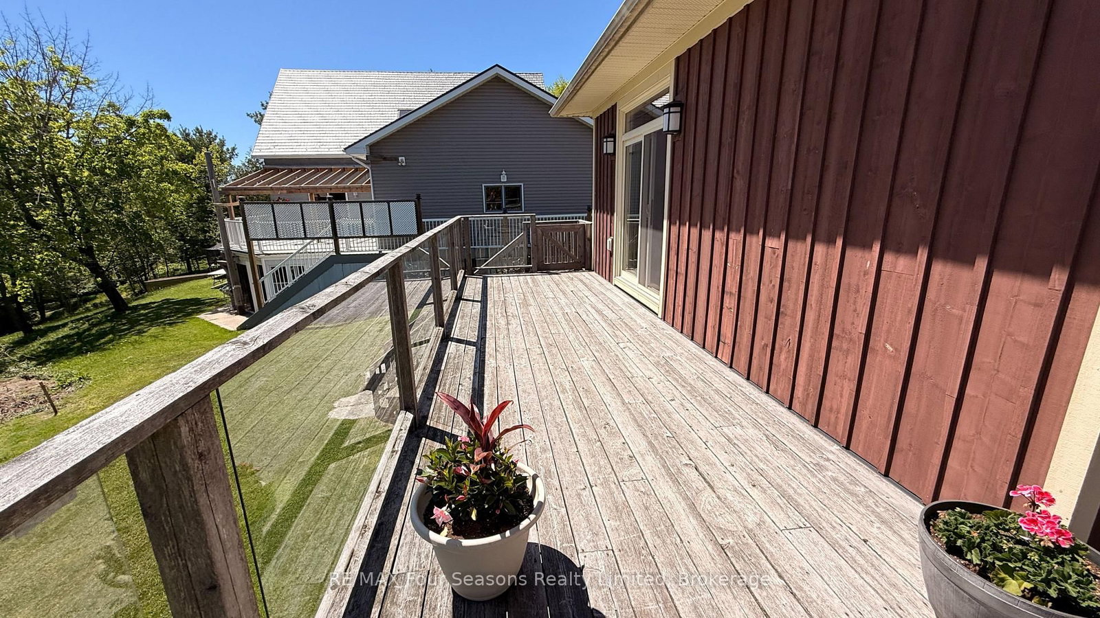 229 S Rankin Street • Saugeen Shores, ON photo 14