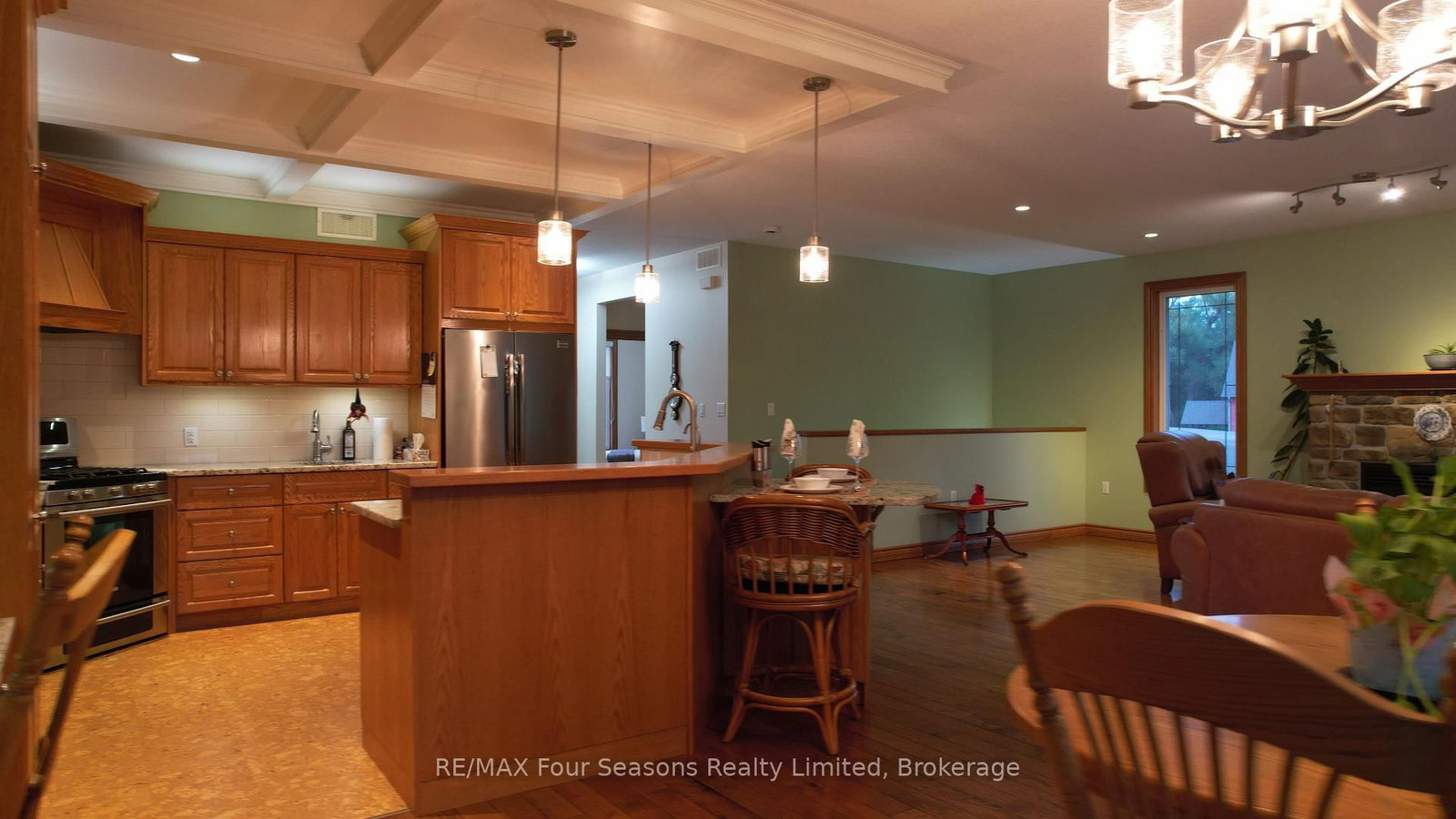 229 S Rankin Street • Saugeen Shores, ON photo 43