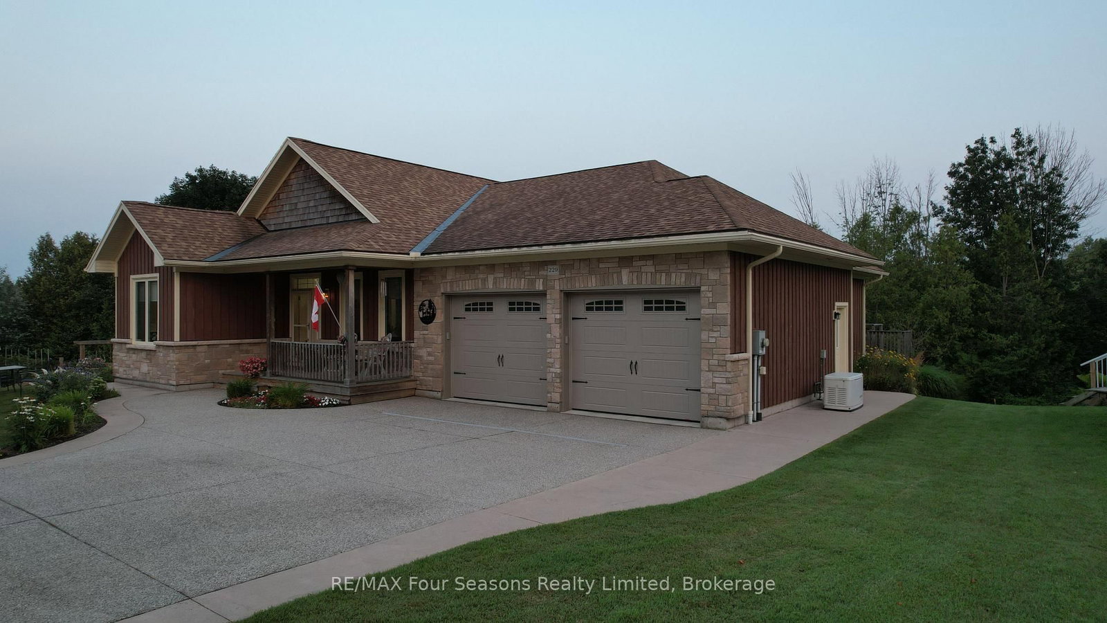 229 S Rankin Street • Saugeen Shores, ON photo 8