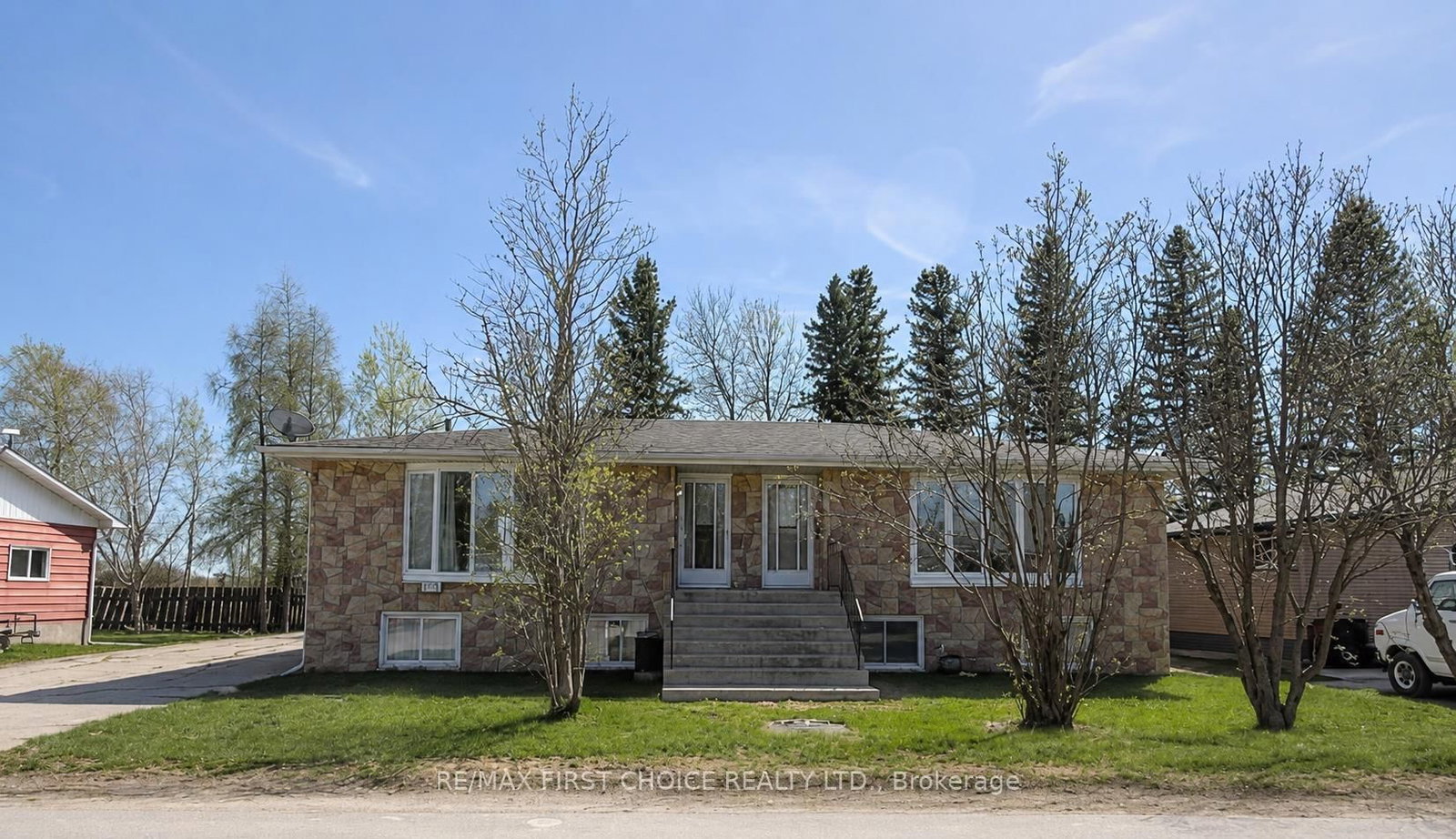 113 Cedar Crescent • Greenstone, ON photo 1