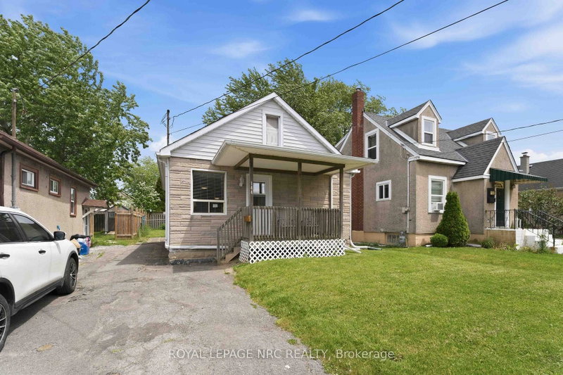 144 Mcalpine Avenue S