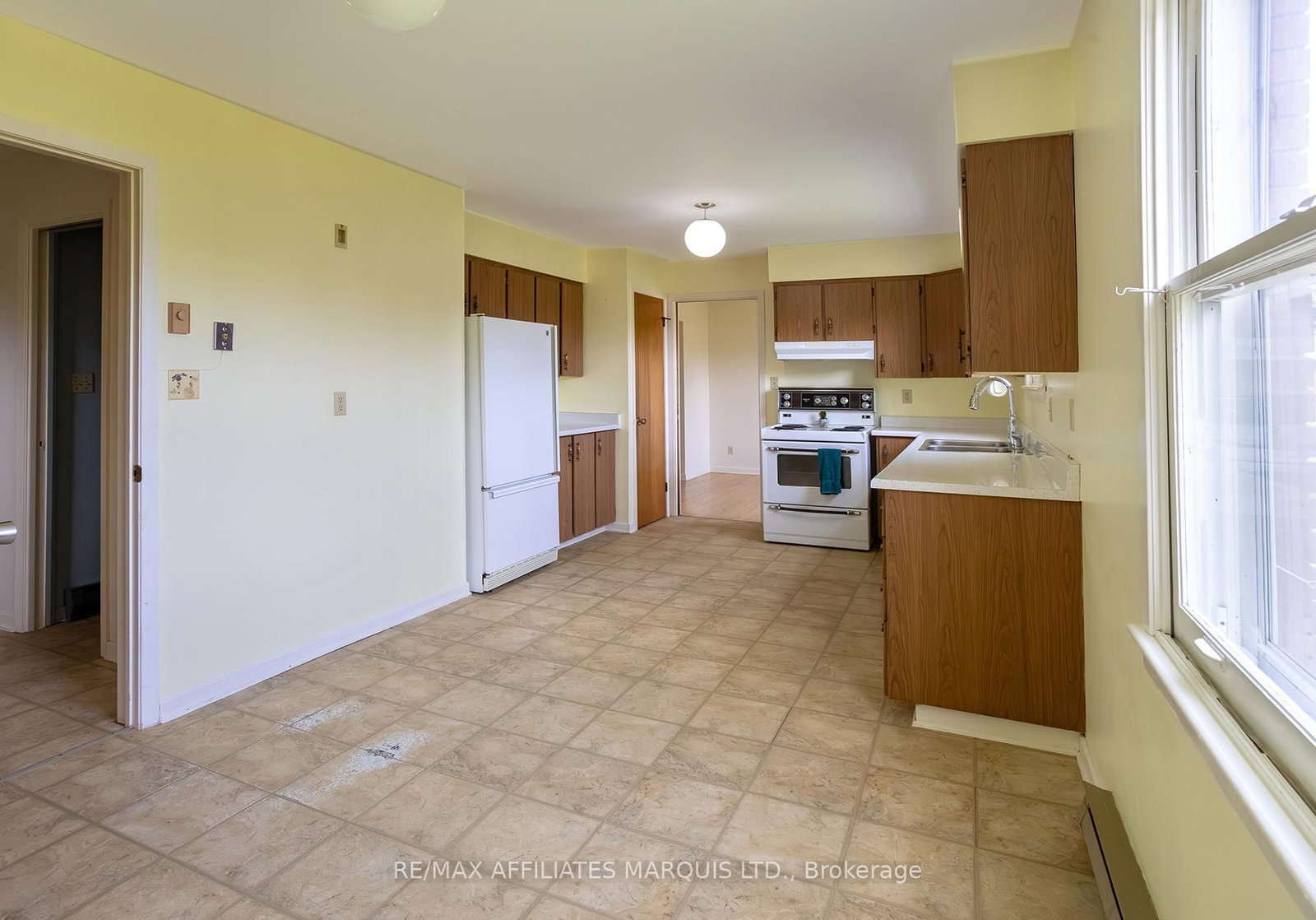 22 Orchard Way • South Dundas, ON photo 12