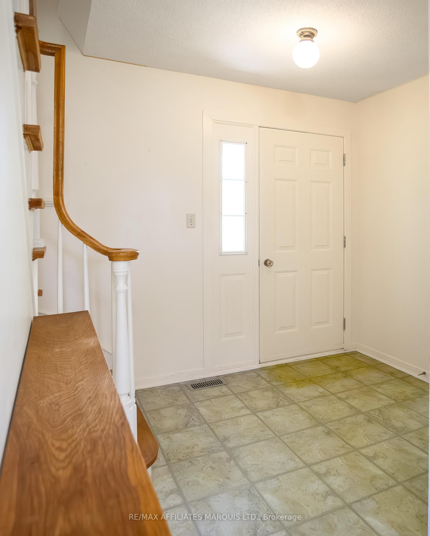 22 Orchard Way • South Dundas, ON photo 20