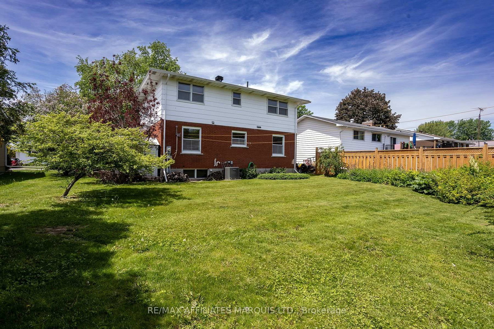 22 Orchard Way • South Dundas, ON photo 8
