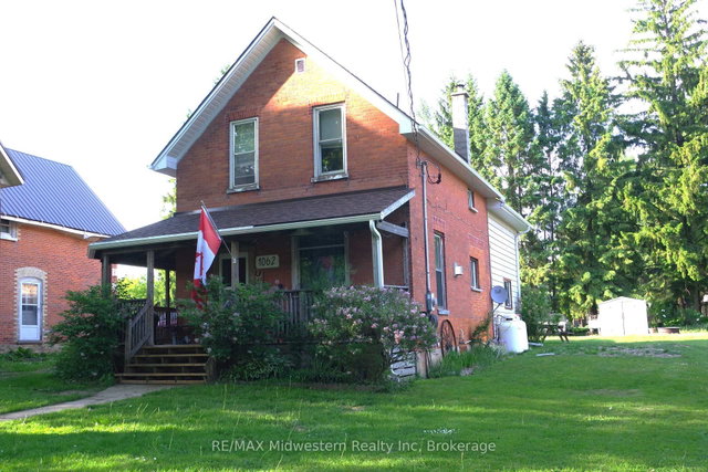 1062 Howick Street