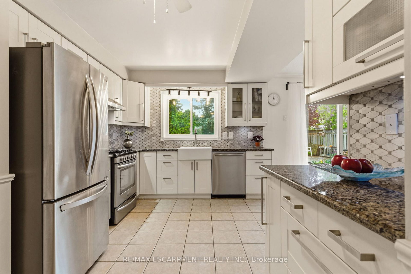 17 Piper Place • Haldimand, ON photo 11