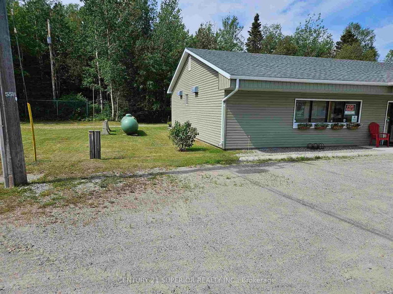 90 Evergreen Dr photo 5