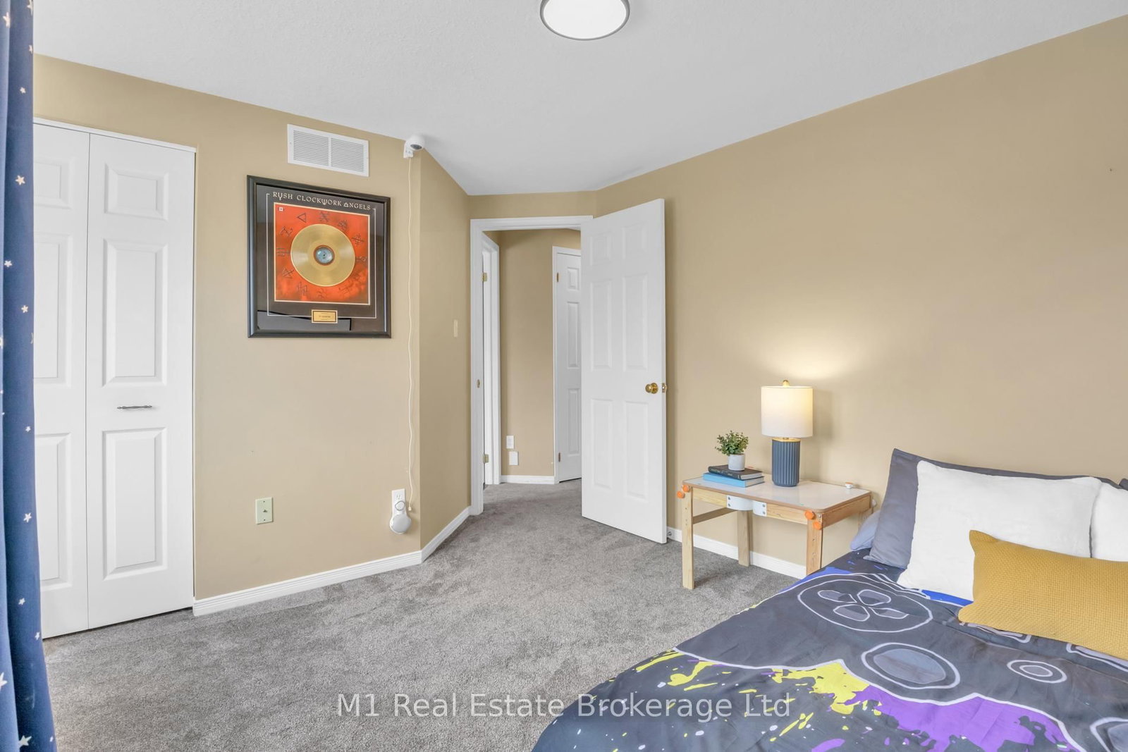 30 Creekside Drive • Guelph, ON photo 17