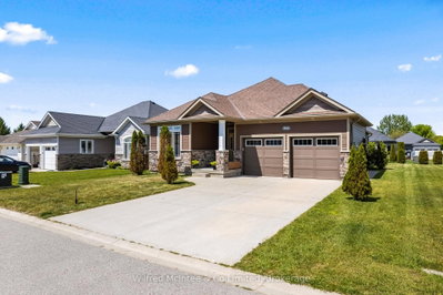 524 Stornoway • Huron-Kinloss, ON photo 6