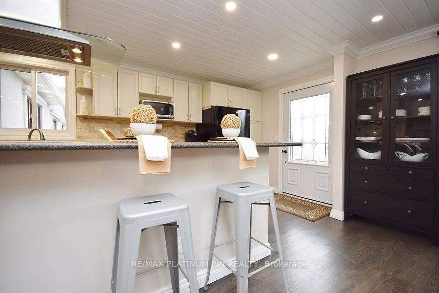 21 Longfield Drive • Kawartha Lakes, ON photo 4