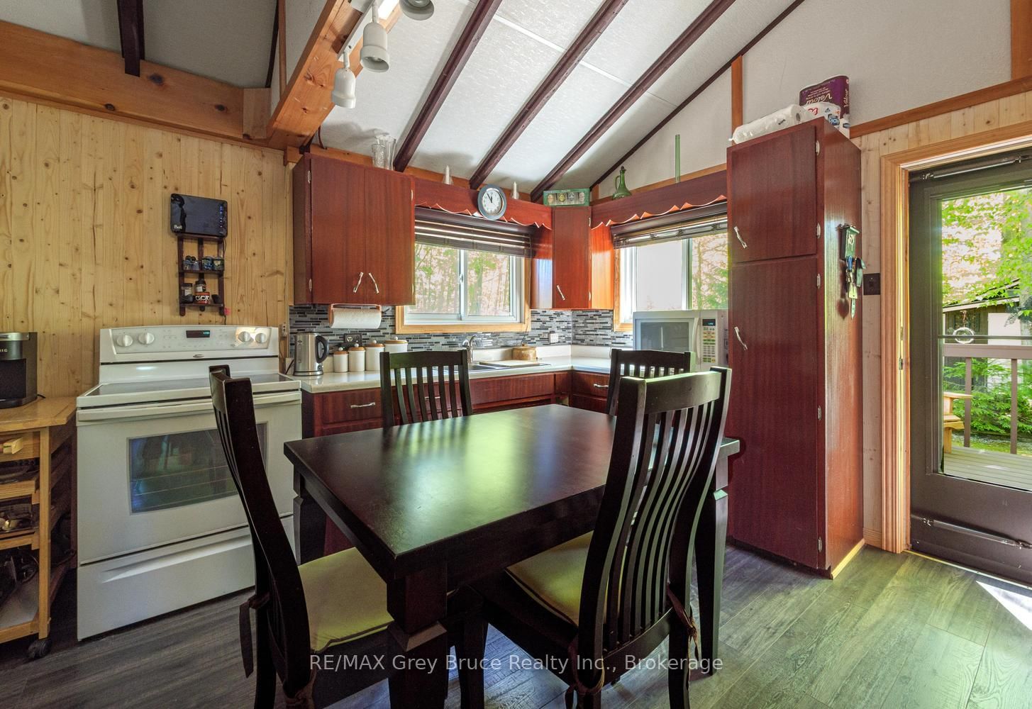 112 Symon Avenue • South Bruce Peninsula, ON photo 11