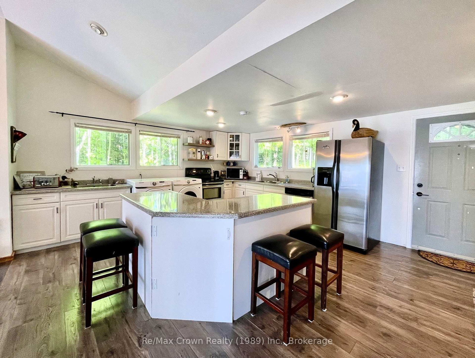 581 Limberlost Point Road • Parry Sound Remote Area, ON photo 12