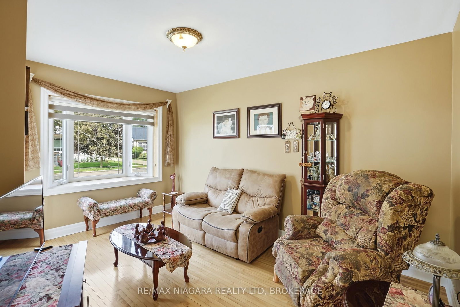 270 Mcalpine Avenue S • Welland, ON photo 5