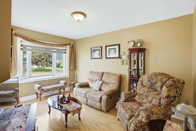 270 Mcalpine Avenue S • Welland, ON photo 5
