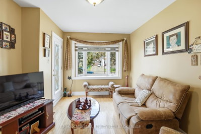270 Mcalpine Avenue S • Welland, ON photo 6