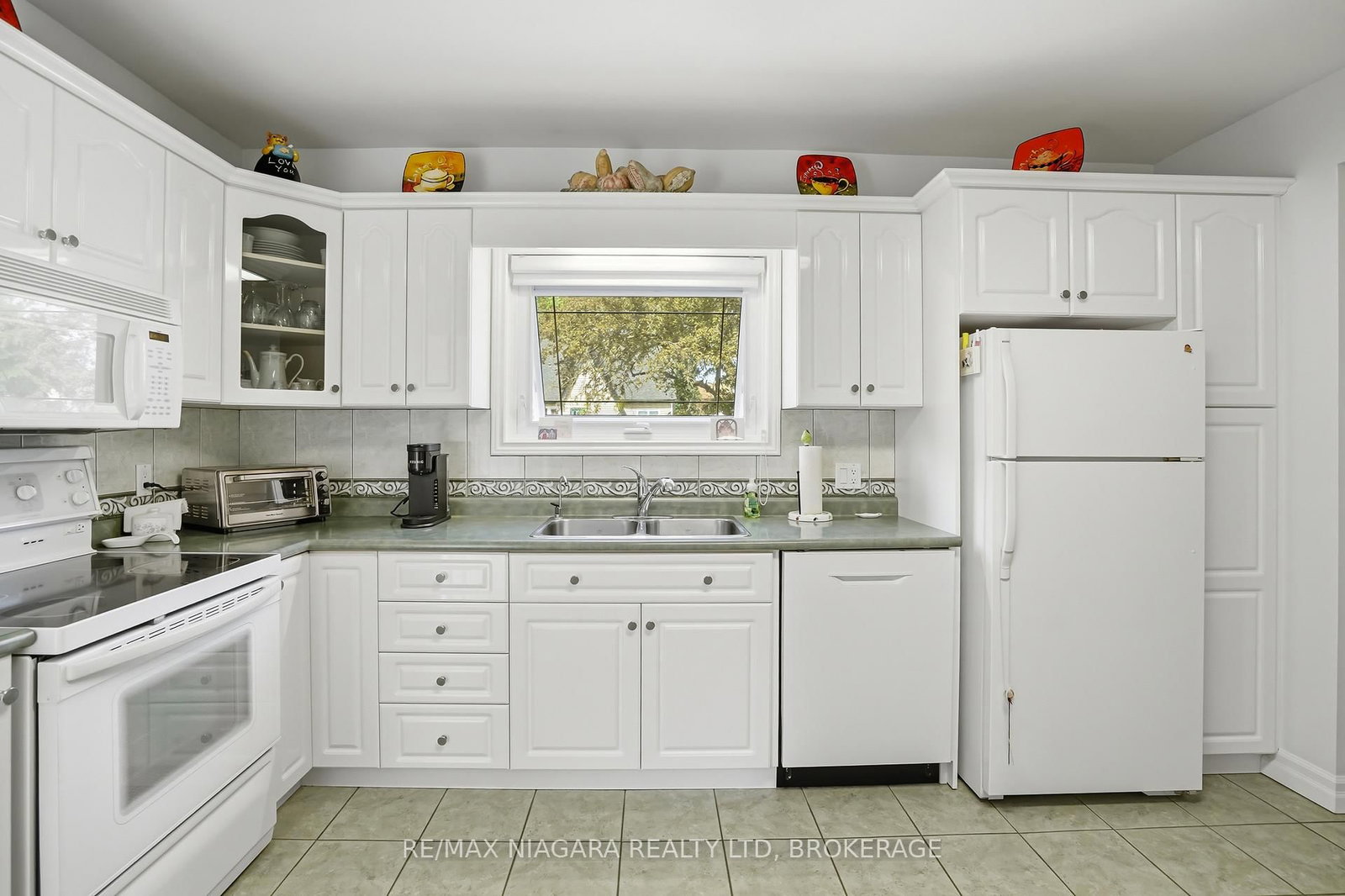 270 Mcalpine Avenue S • Welland, ON photo 9