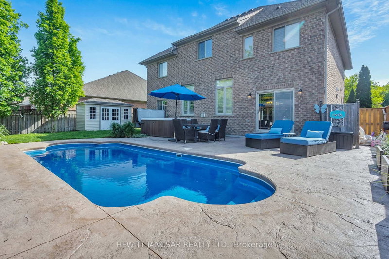 211 Terrace Wood Crescent