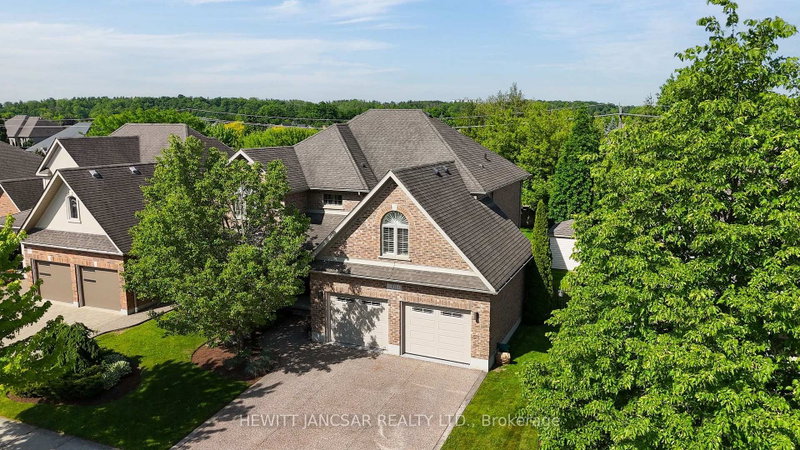 211 Terrace Wood Crescent