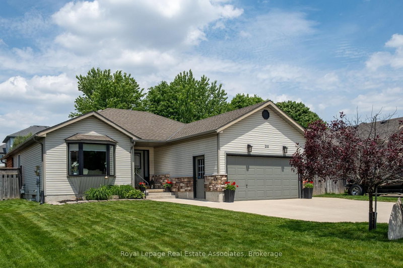 home for sale on 216 Fennel Street