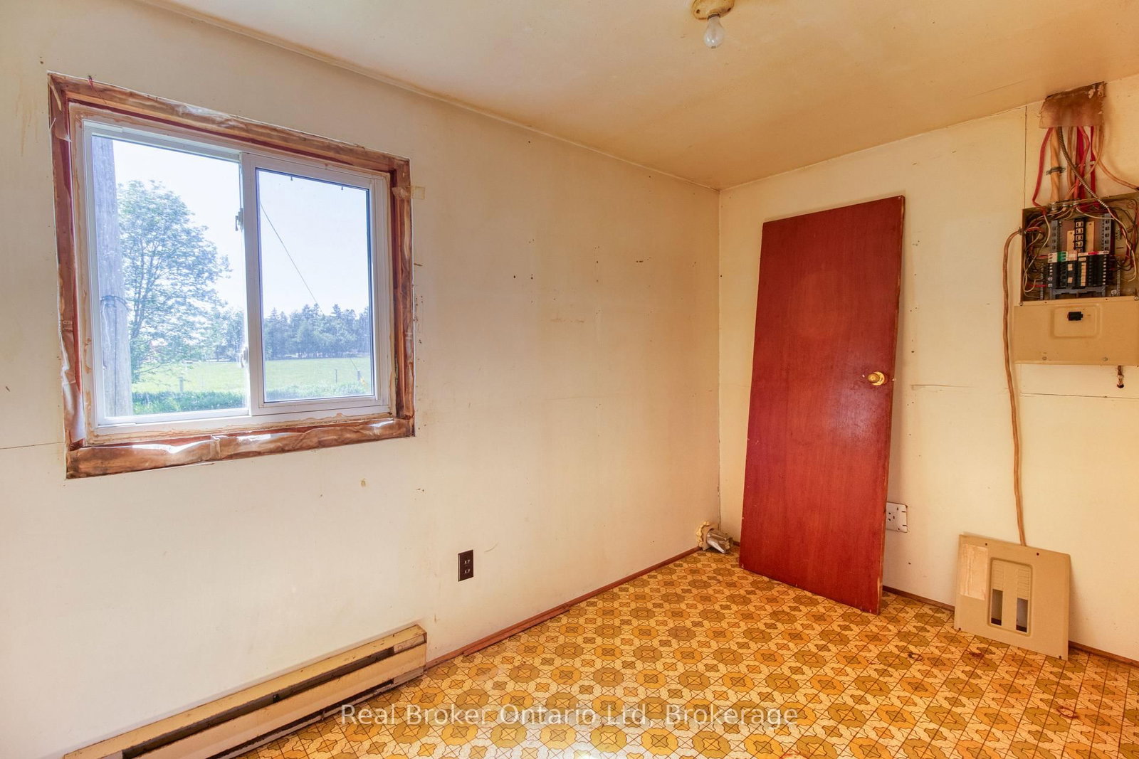 310009 Kemble Rock Road • Georgian Bluffs, ON photo 17