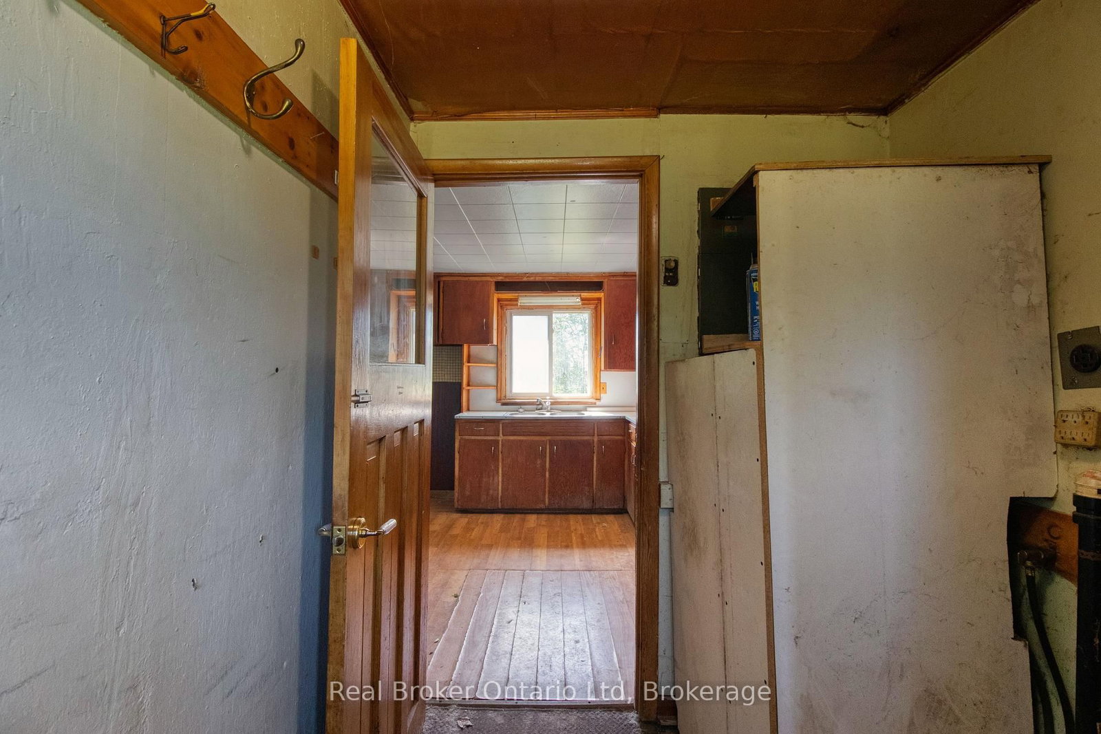 310009 Kemble Rock Road • Georgian Bluffs, ON photo 9