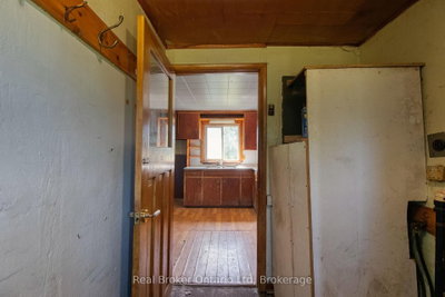 310009 Kemble Rock Road • Georgian Bluffs, ON photo 9