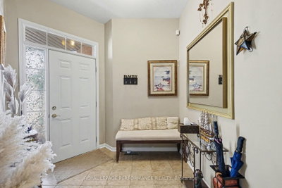2202 Clendenan Crescent • Orleans, ON photo 4