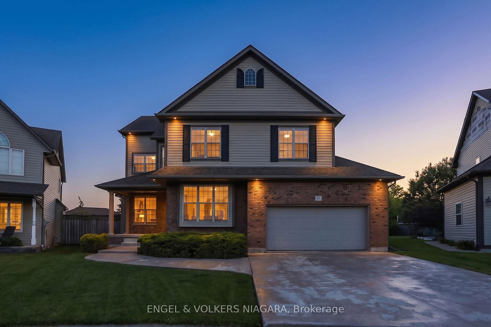 Detached House sold at 17 Sarah Crescent, West Lincoln, Ontario, L0R 2A0 - Smithville - MLS: X13410282