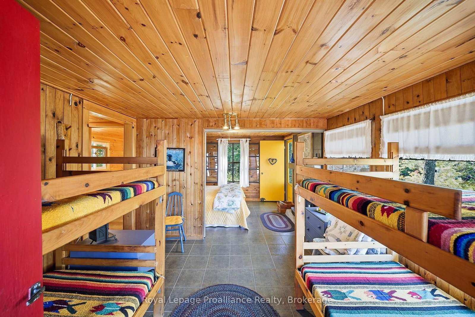 890 Mazinaw Lake • Cloyne, ON photo 30